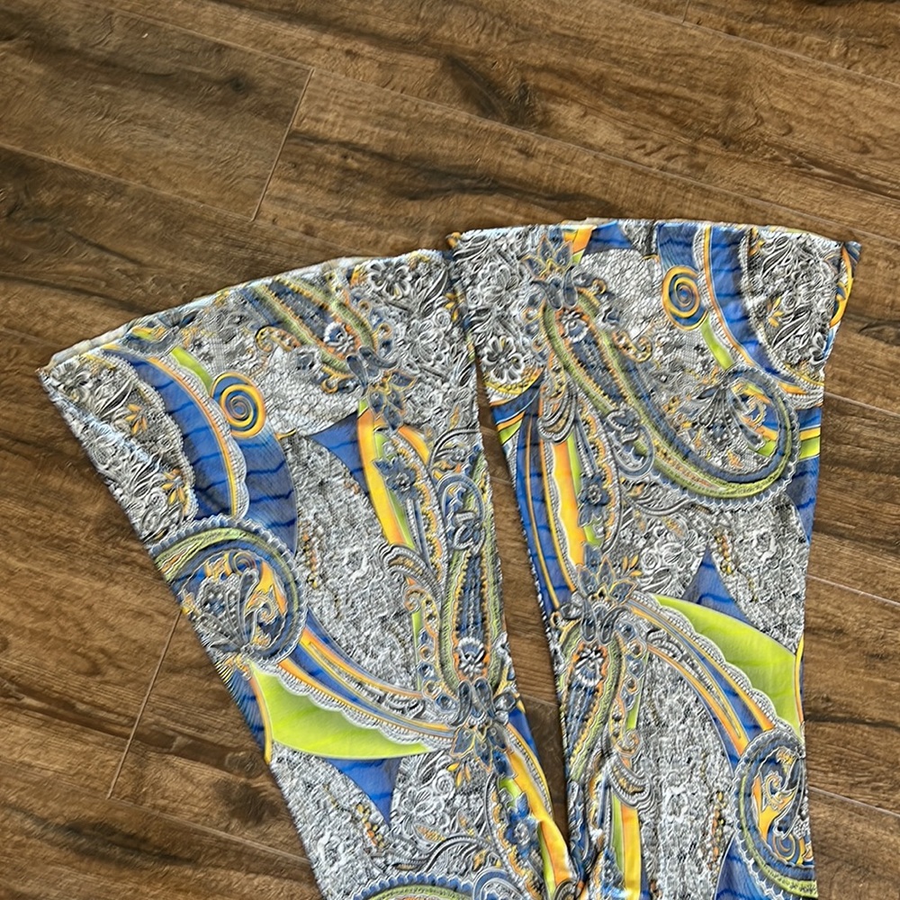 Bell bottom pants - Picture 4 of 5